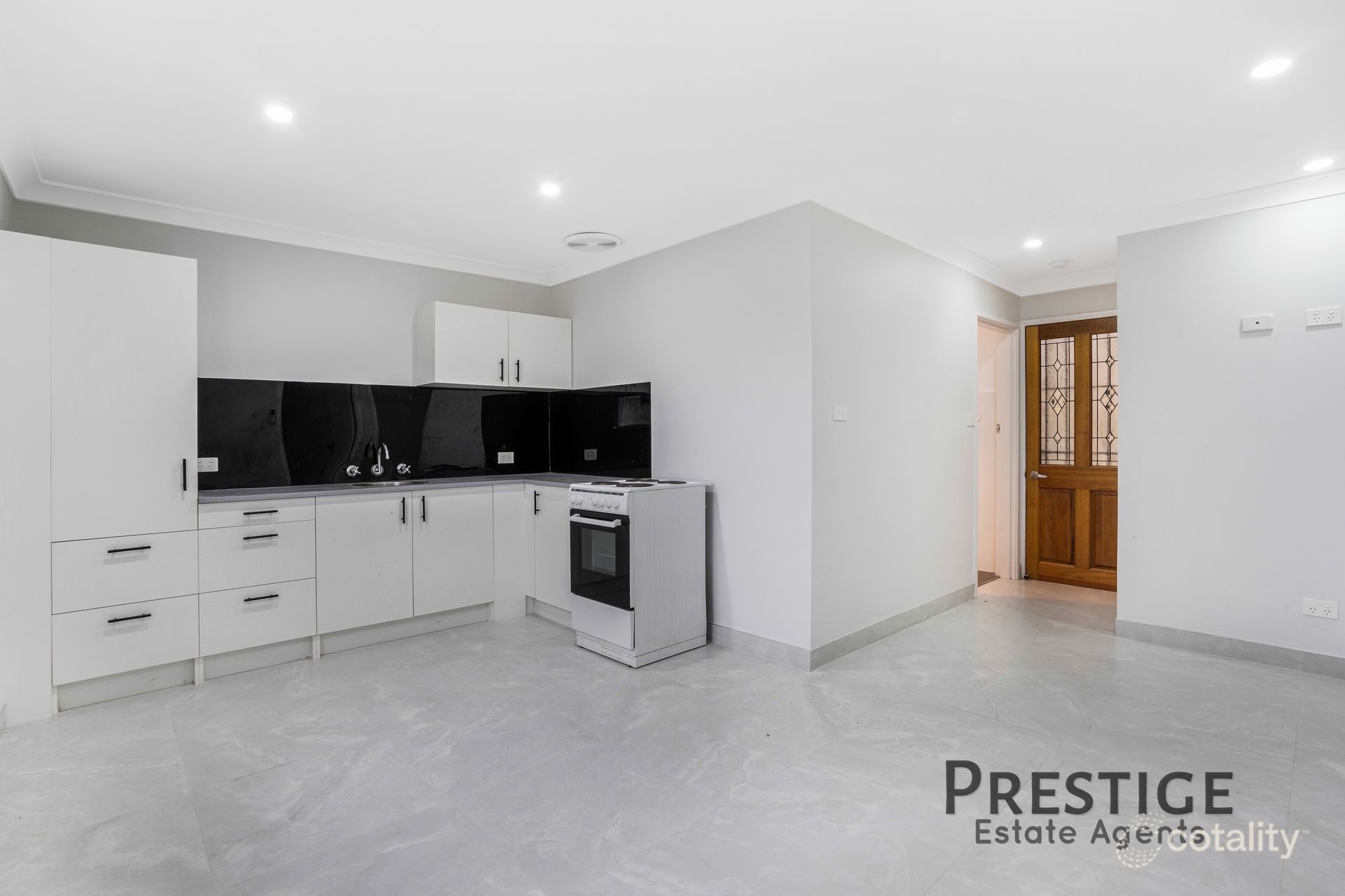 7 Hoyle Pl, Greenfield Park, NSW 2176