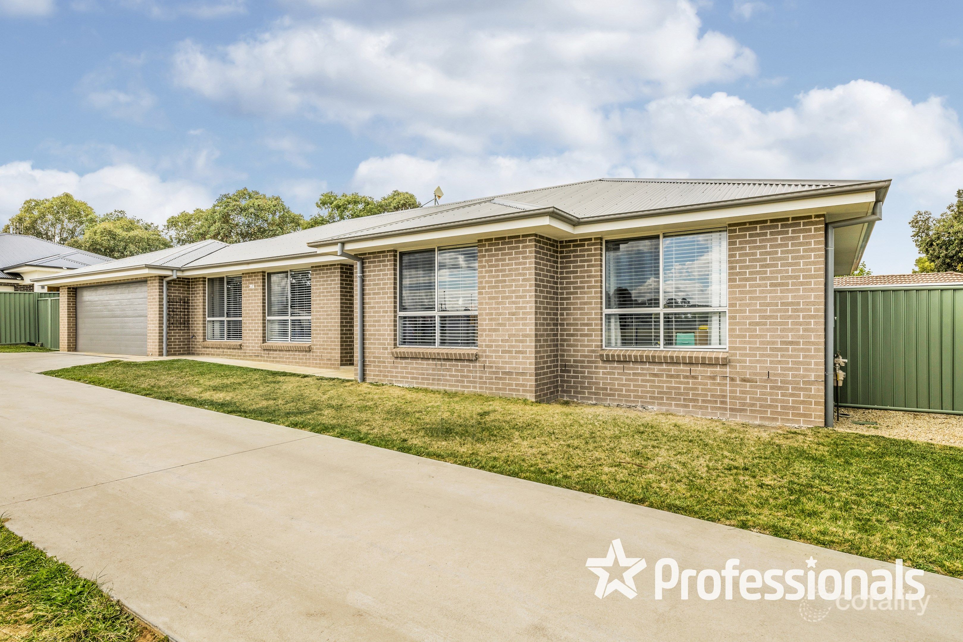 39a Locke St, Raglan, NSW 2795