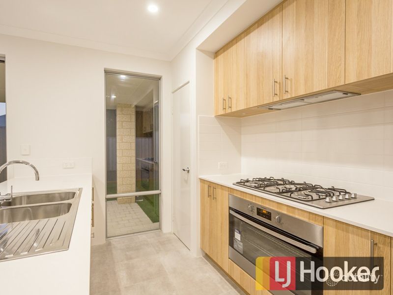 11 Quartz Dr, Australind, WA 6233