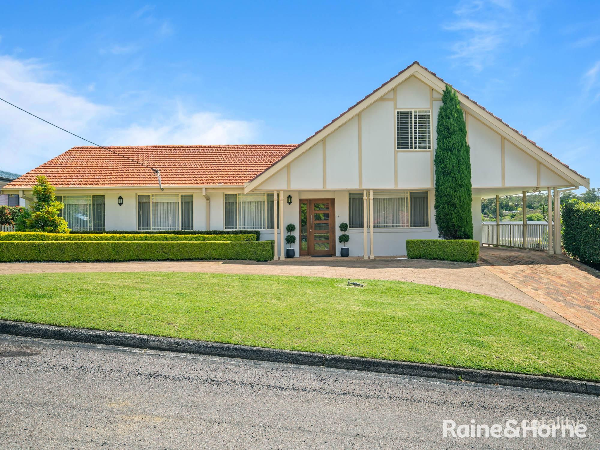 21 Joyce Ave, Wyoming, NSW 2250