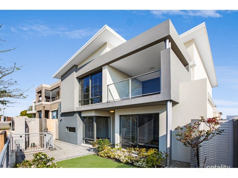 5 Pantheon Ave, North Coogee, WA 6163