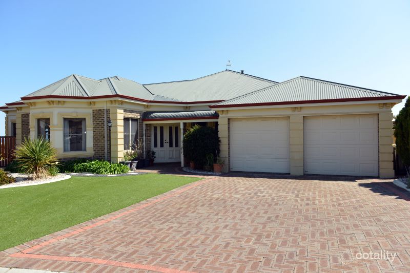 14 Pebble Beach Edge, Connolly, WA 6027