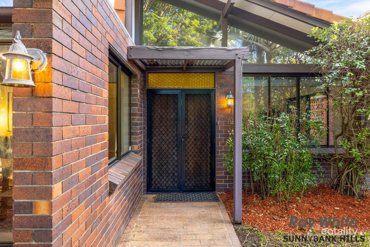 18 Worrell St, Macgregor, QLD 4109