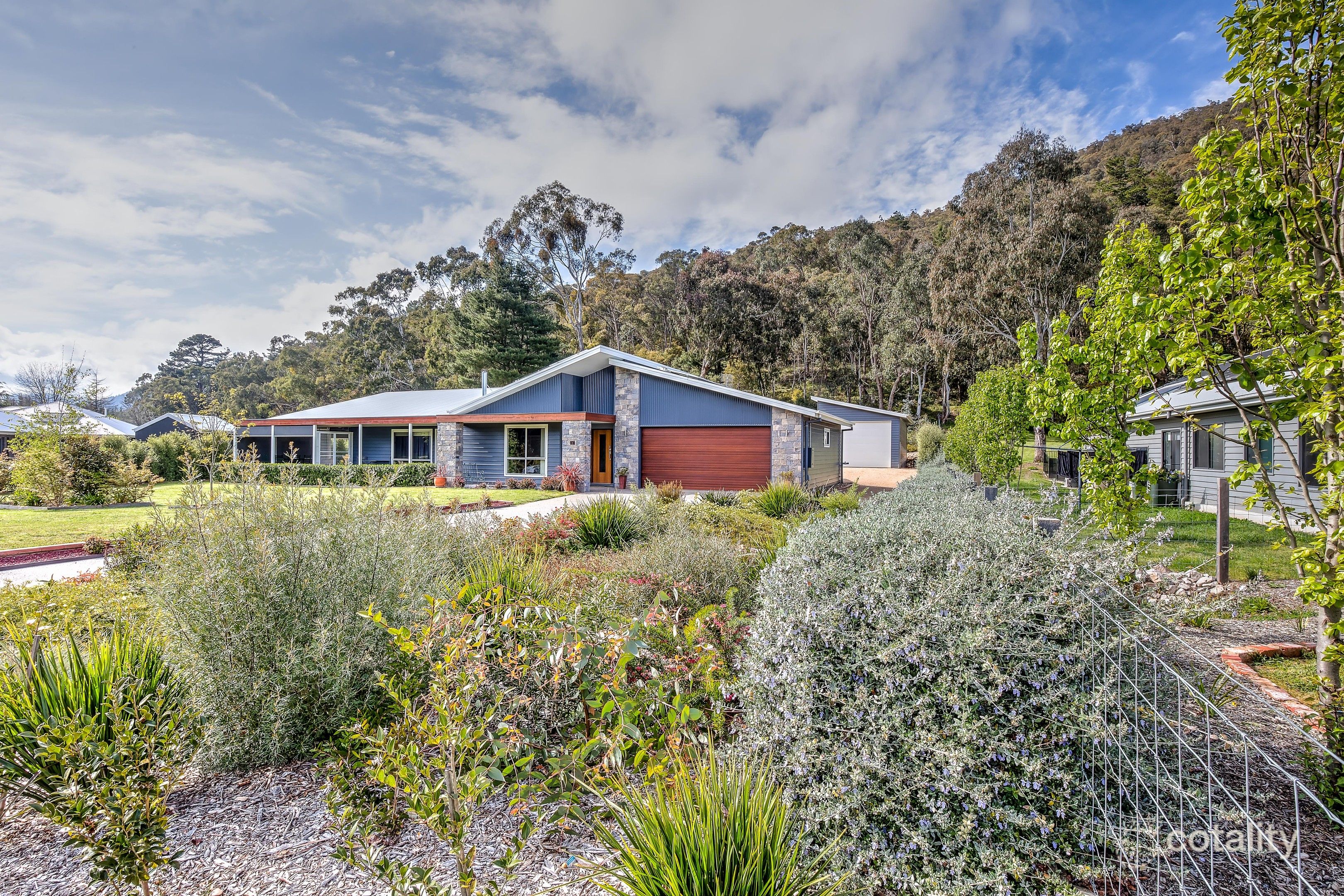 20 Tempo Cres, Bright, VIC 3741