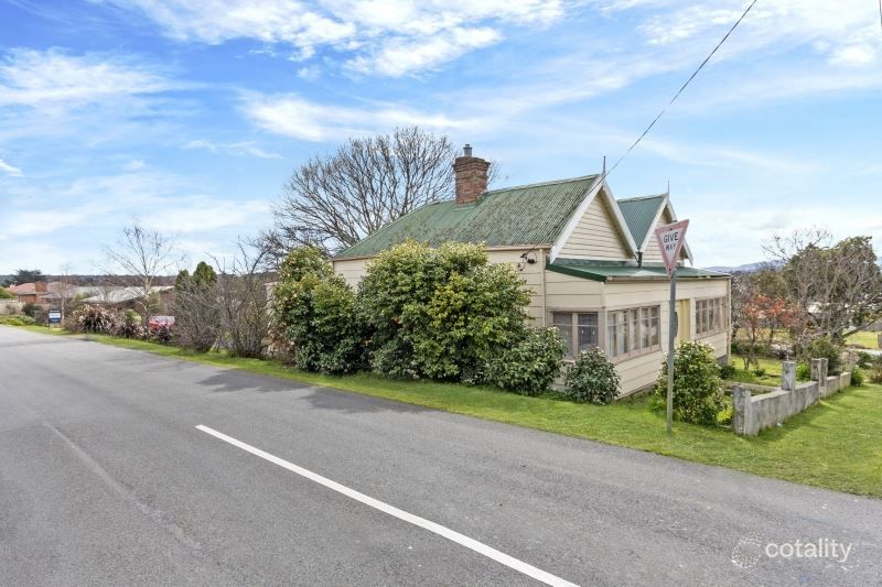 42 Crowther St, Beaconsfield, TAS 7270