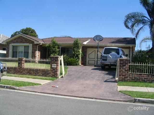 4 Jennifer Pl, Smithfield, NSW 2164