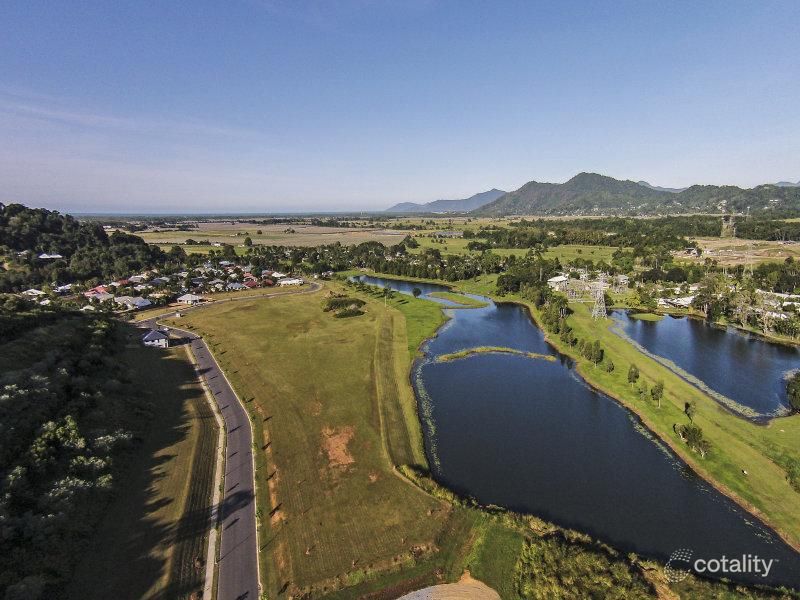 60 Aroona St, Caravonica, QLD 4878