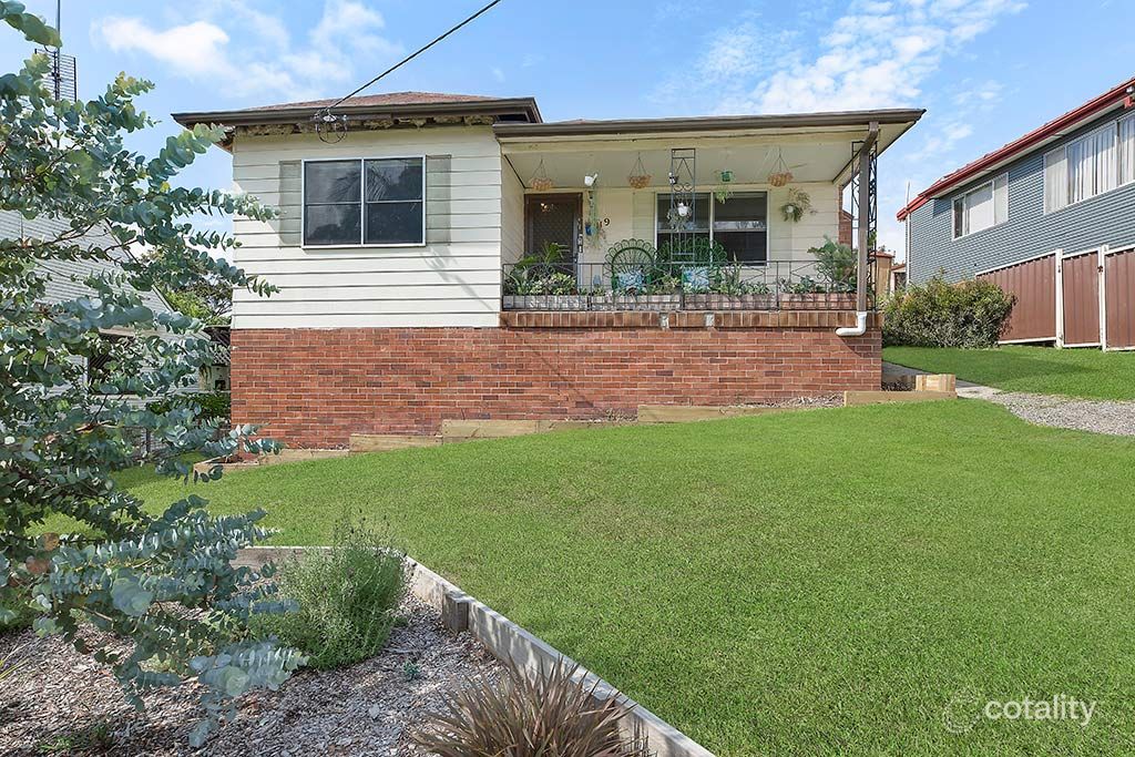 19 Bay Rd, Fennell Bay, NSW 2283