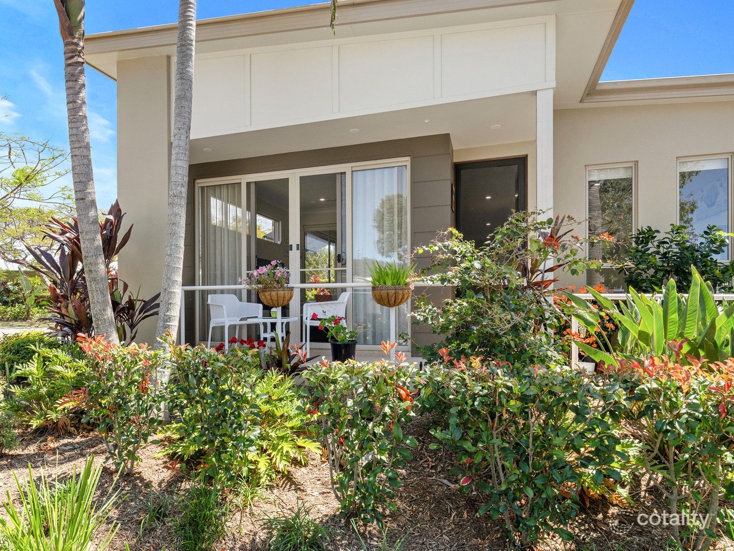 195/299 Napper Rd, Arundel, QLD 4214