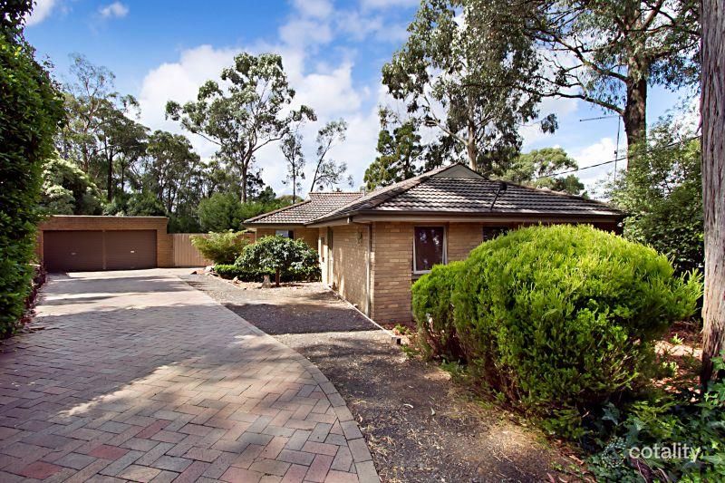 5 Julie Ct, Woodend, VIC 3442