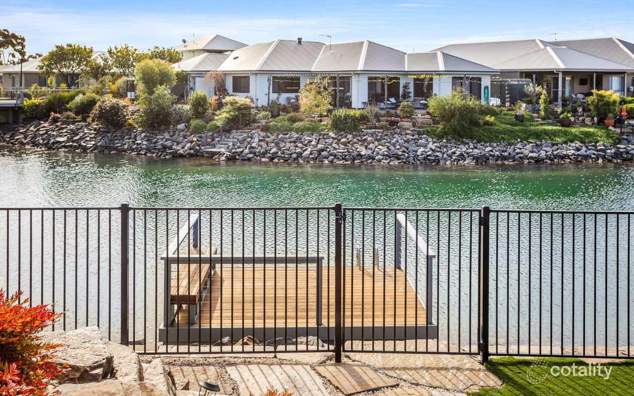 30 Strathmore Ct, Victor Harbor, SA 5211