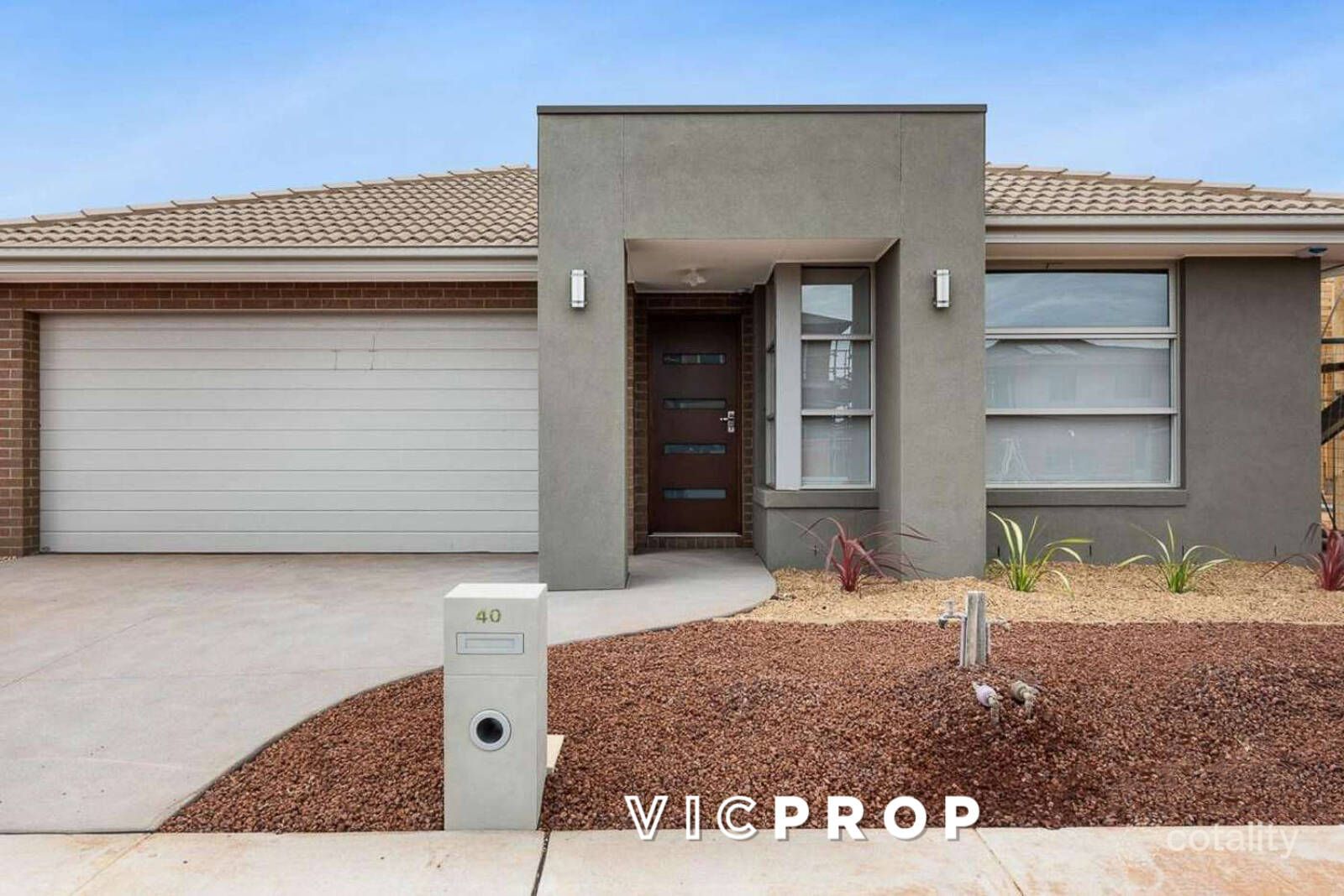 40 Runcorn Cres, Strathtulloh, VIC 3338