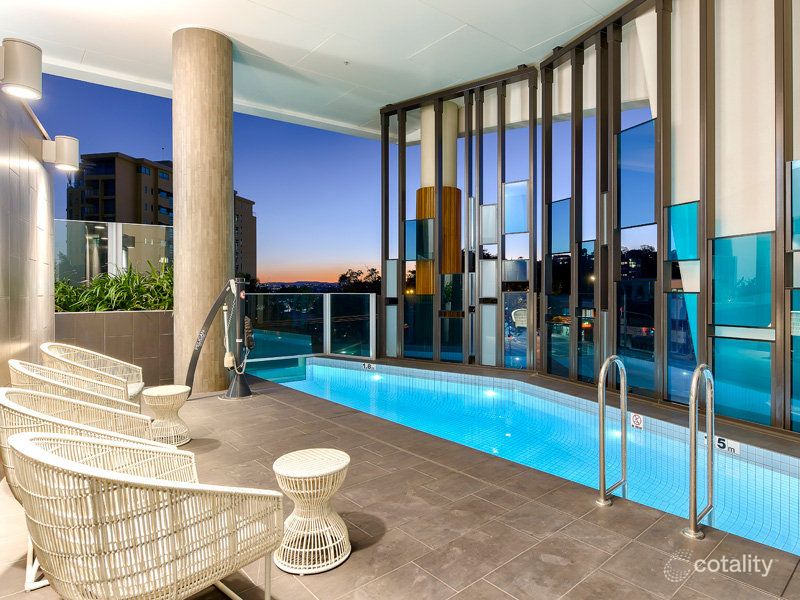 30305/2 Harbour Rd, Hamilton, QLD 4007