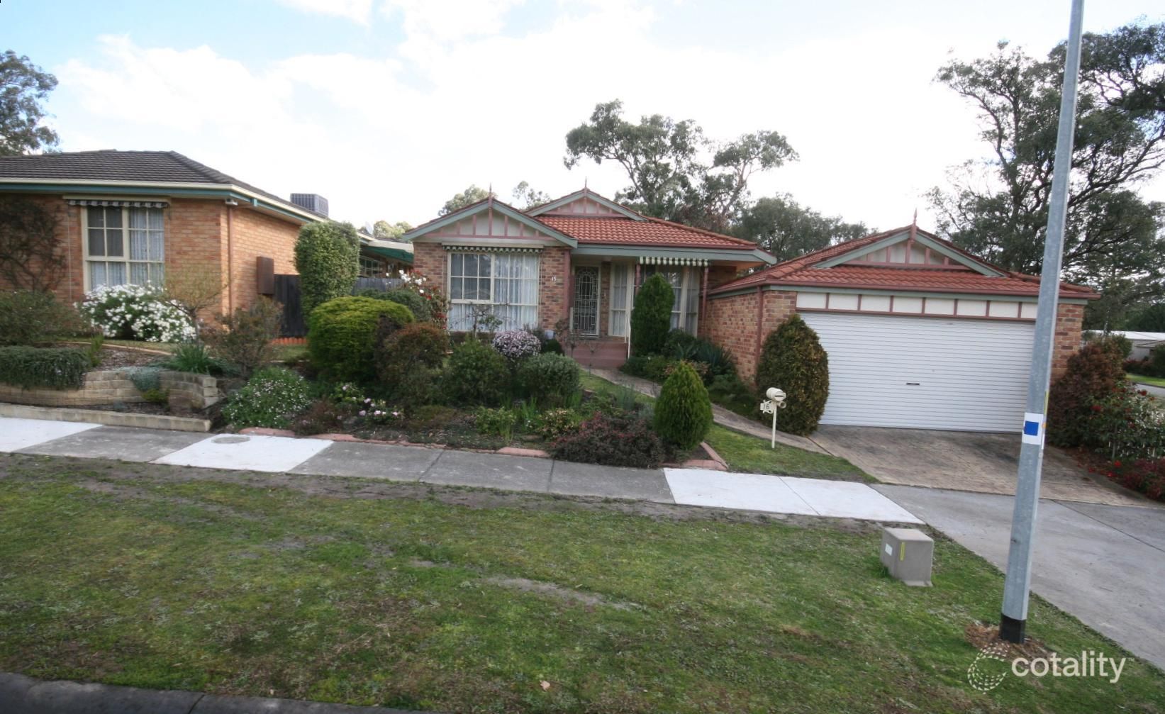 15 Manifold Ct, Croydon South, VIC 3136