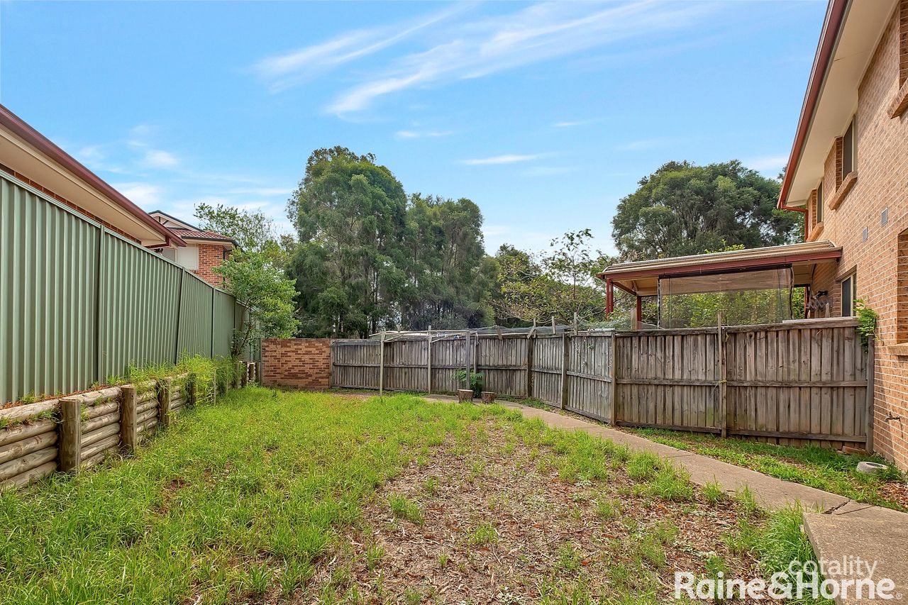 5/8 Hillcrest Rd, Quakers Hill, NSW 2763
