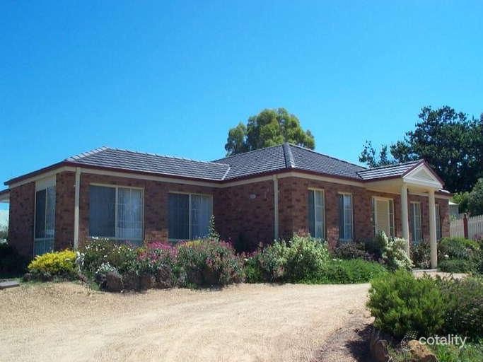 9-10 John Ct, Bairnsdale, VIC 3875