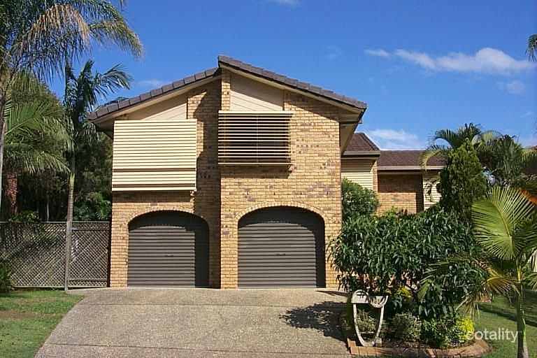 31 Karloff Dr, Stafford Heights, QLD 4053