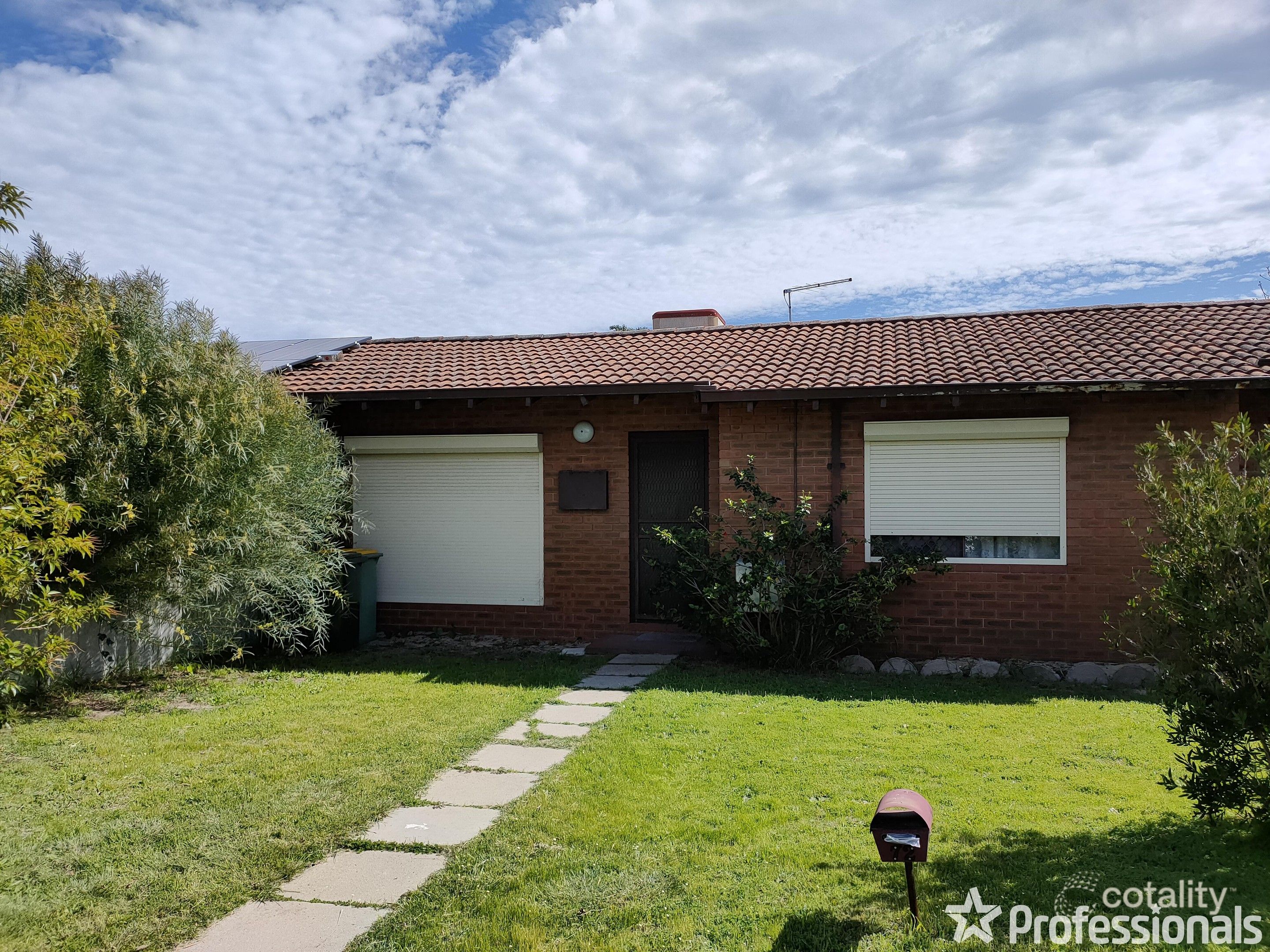 72 Hamilton St, Cannington, WA 6107