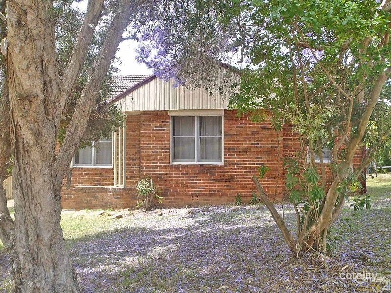6 Noakes Pde, Lalor Park, NSW 2147