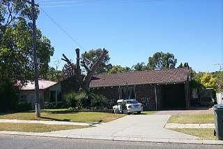 4 Carlyle Cres, Duncraig, WA 6023
