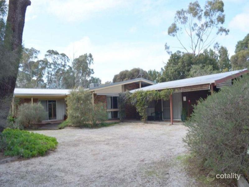 197 Hutchinsons Rd, Quantong, VIC 3401
