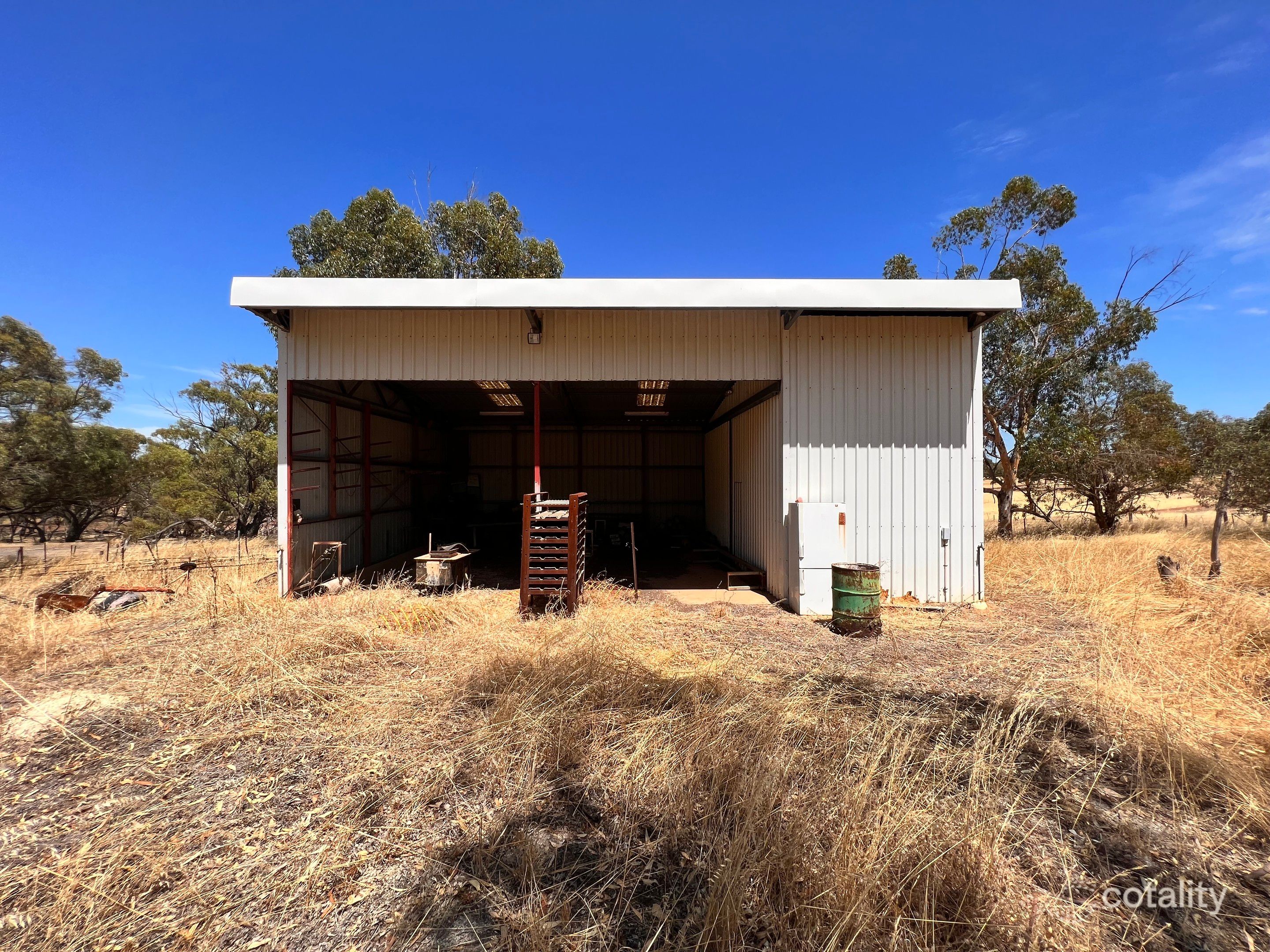 8 Marlow Pl, Bejoording, WA 6566