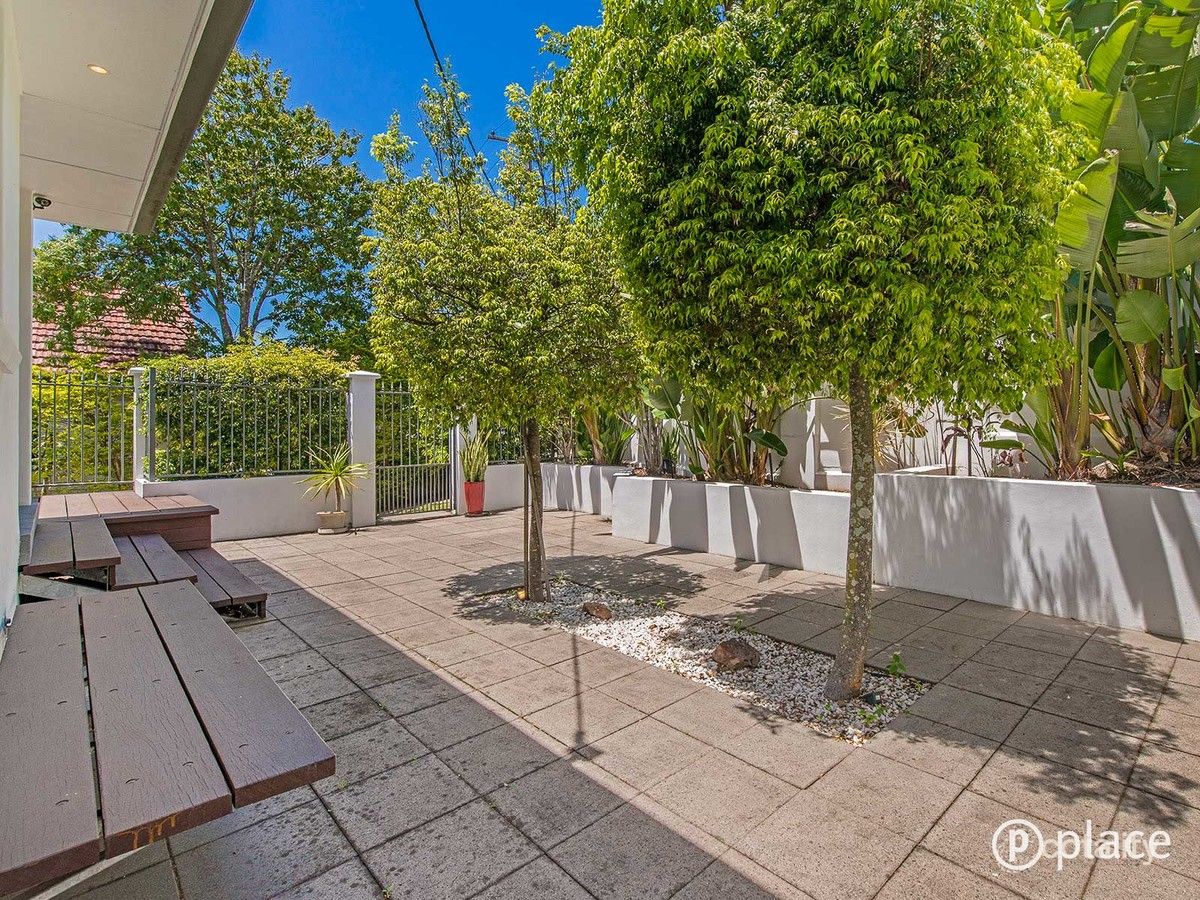 160 Cracknell Rd, Tarragindi, QLD 4121