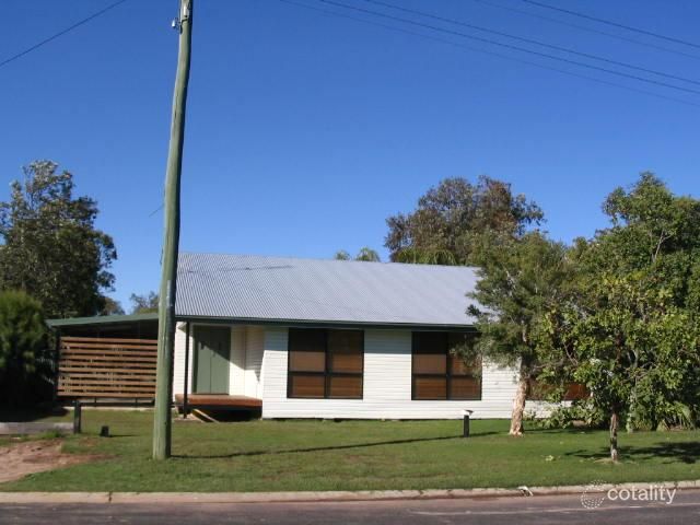 42 Milne St, Tara, QLD 4421