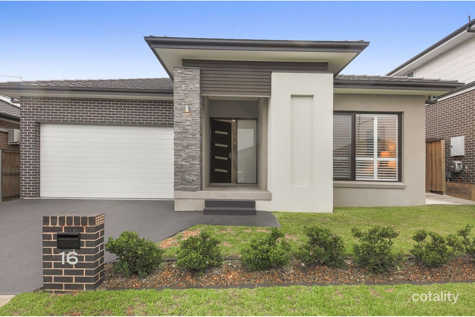 16 James Riley Dr, Glenmore Park, NSW 2745