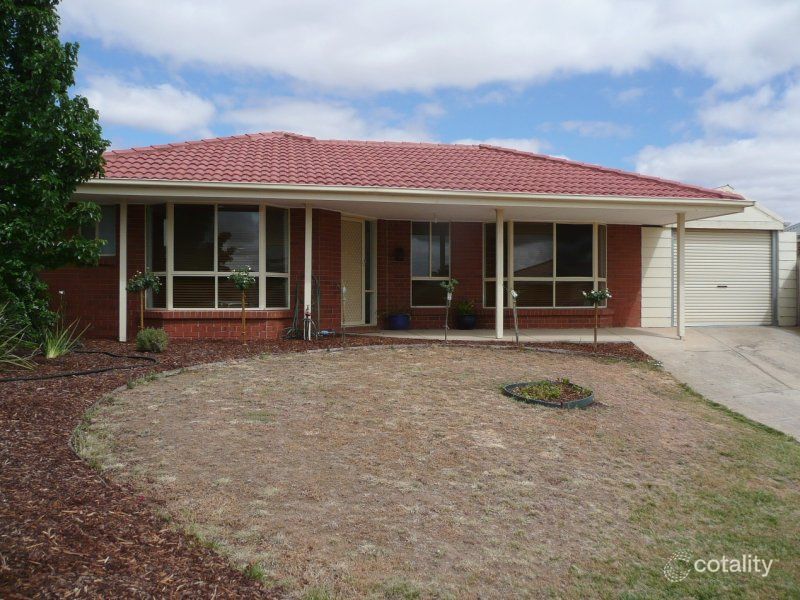 4 Glenwood Cl, Hoppers Crossing, VIC 3029