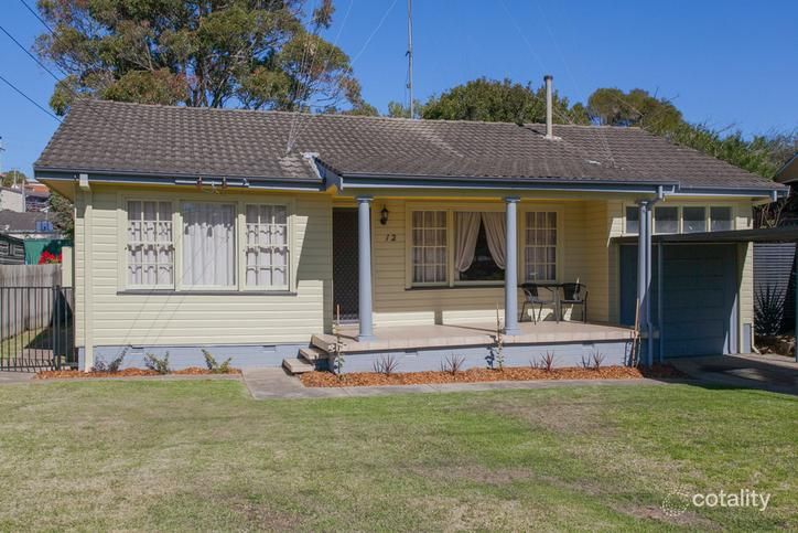 12 Inglis St, Kotara South, NSW 2289