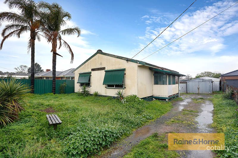 4 Socrates Way, Rockbank, VIC 3335