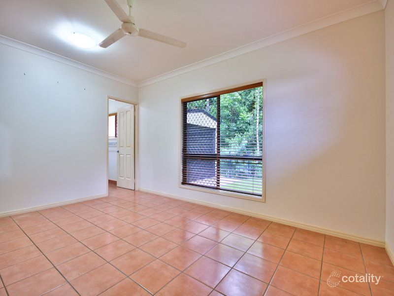 10 Pavetta Cl, Bentley Park, QLD 4869