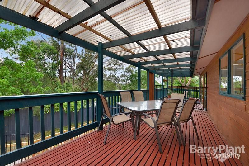 32 Ternes Rd, Upwey, VIC 3158