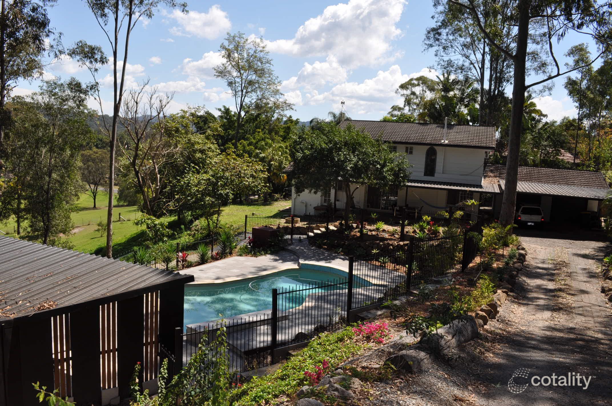 33 Bonogin Rd, Mudgeeraba, QLD 4213