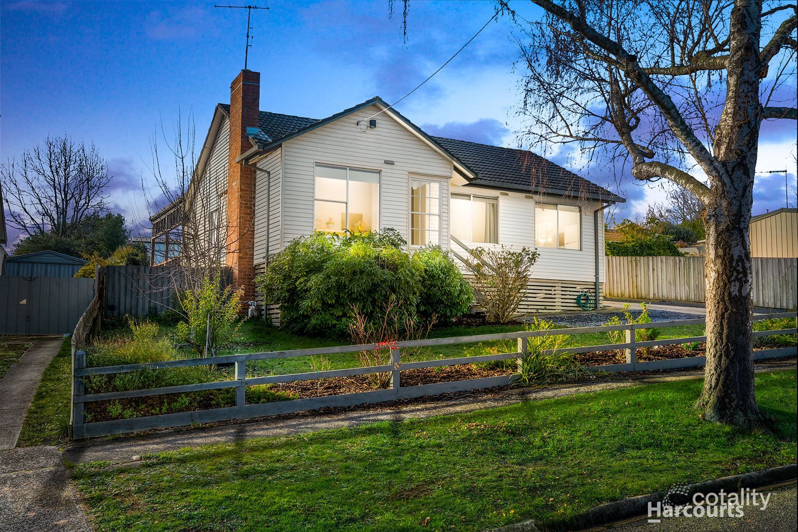 2 Western Park Dr, Warragul, VIC 3820