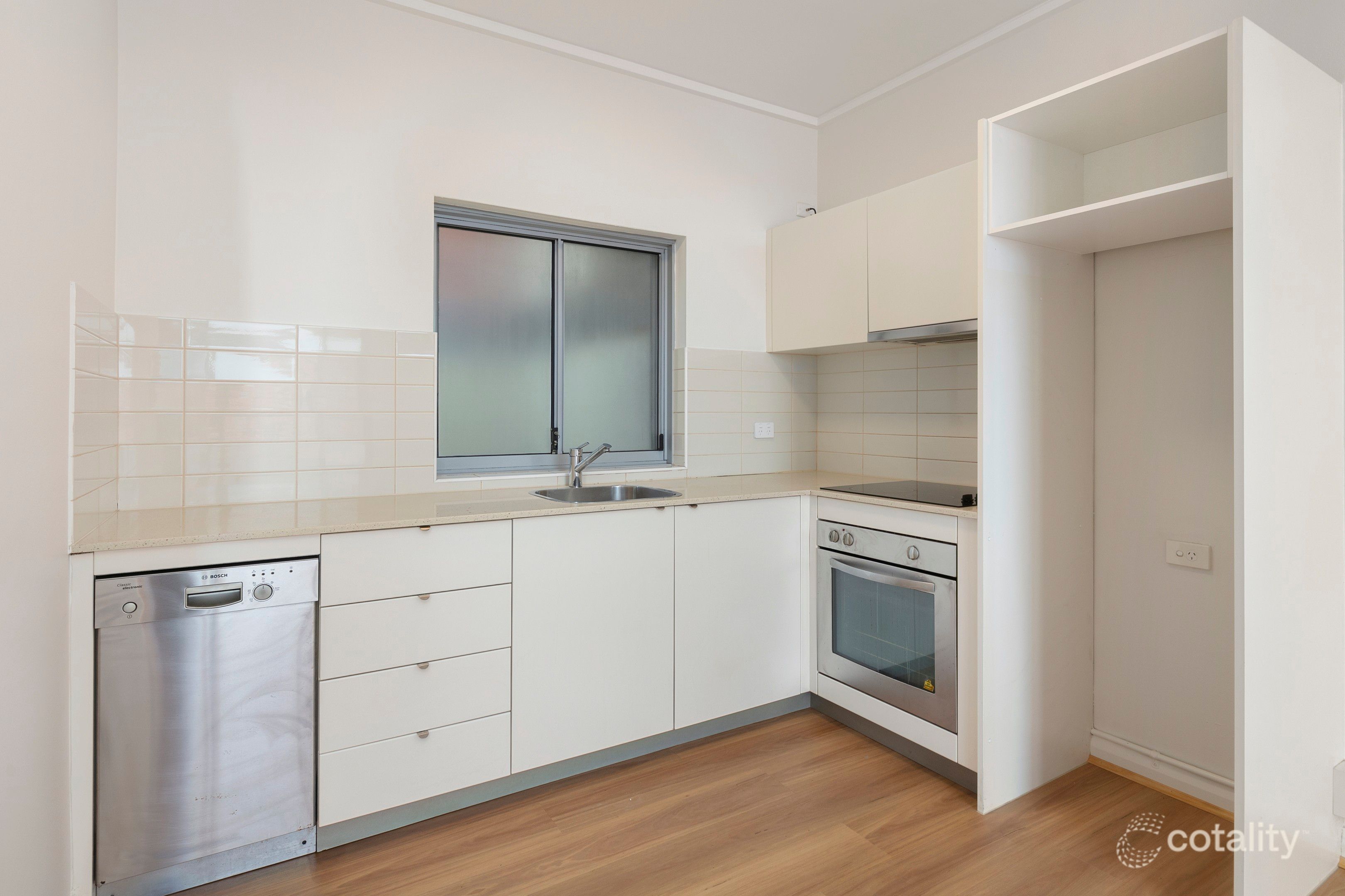 2/5 Beacon Hill Rd, Brookvale, NSW 2100