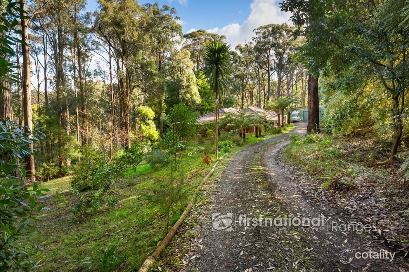 24 Stone Rd N, Gembrook, VIC 3783