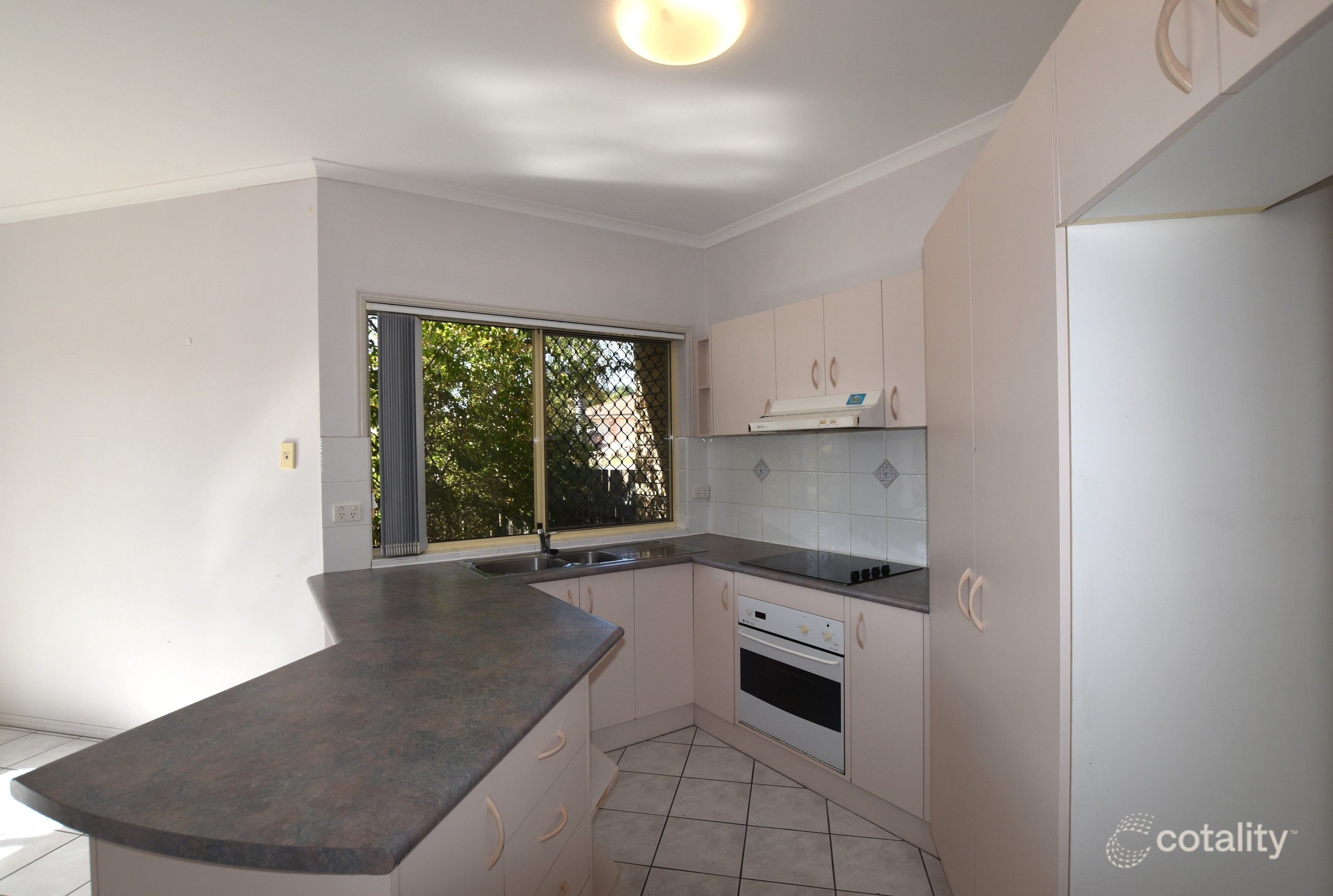 3 Whitbread Rd, Clinton, QLD 4680