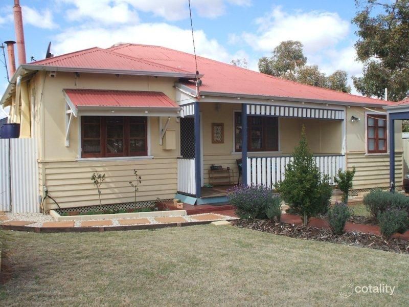 137 Campbell St, West Lamington, WA 6430