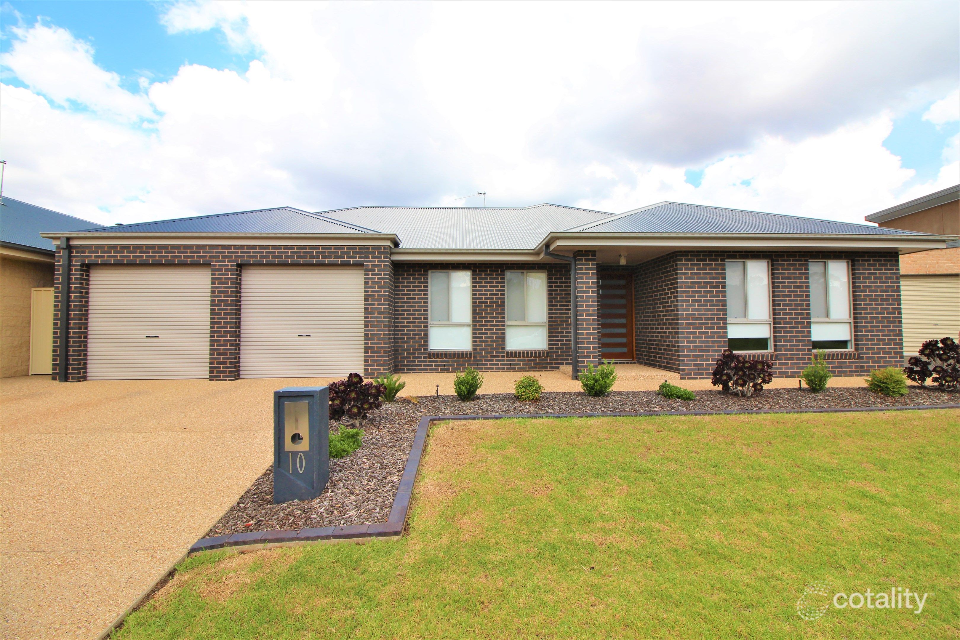 10 Rovere Pl, Griffith, NSW 2680