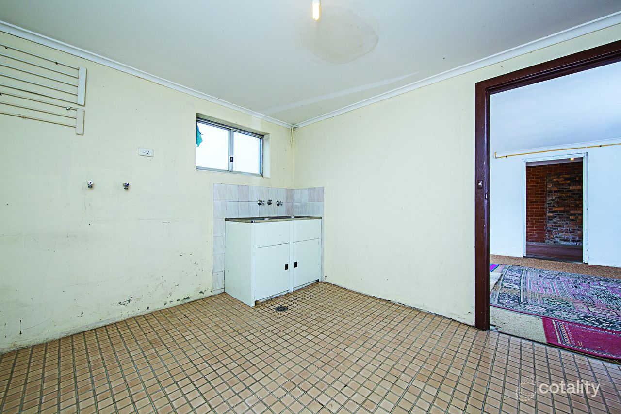 27 Ford St, Queanbeyan East, NSW 2620