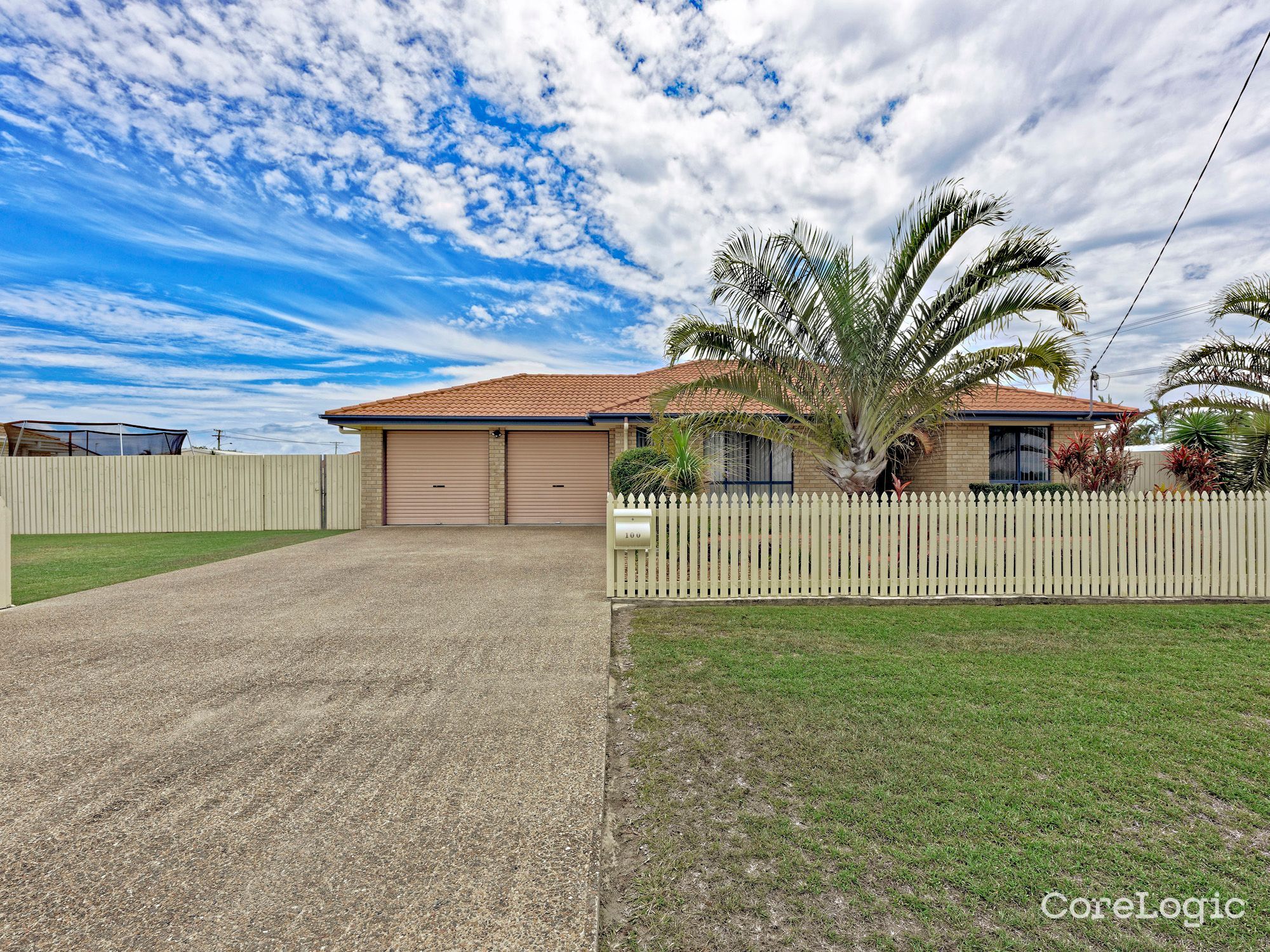 100 Clearview Ave, Thabeban, QLD 4670