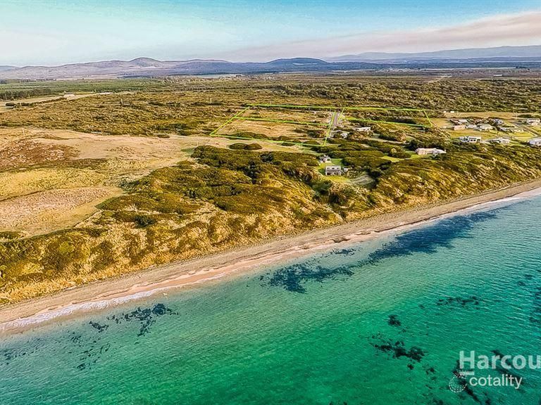 80-86 Bell Buoy Beach Rd, Low Head, TAS 7253