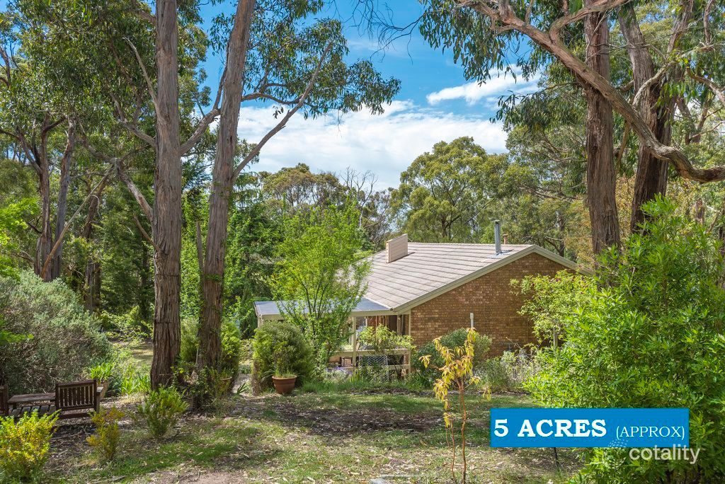 64 Rowan Dr, Macedon, VIC 3440