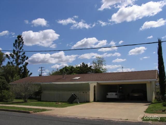 14 Alden St, Clifton, QLD 4361