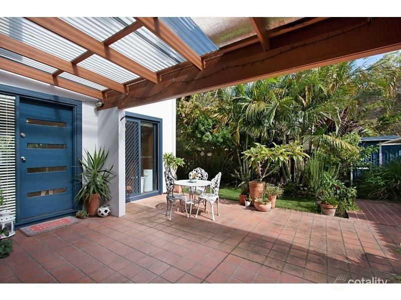 3/2 Karri Ct, Burleigh Heads, QLD 4220