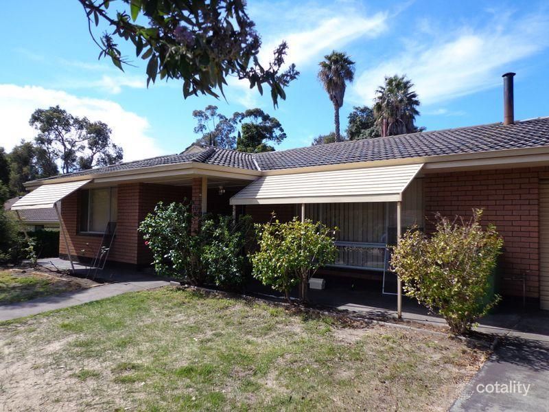 10 Kirkdale Rd, Kalamunda, WA 6076