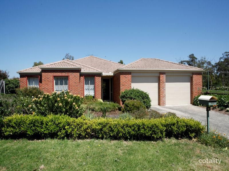 11 Vista Pl, Beaconsfield, VIC 3807