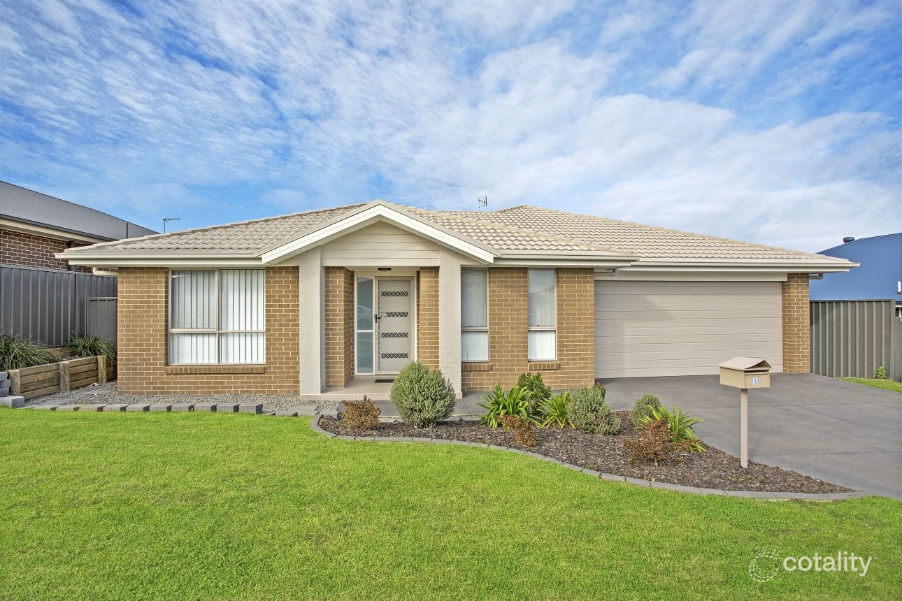 5 Gleneagles Ave, Heddon Greta, NSW 2321